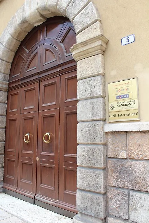 B&B Cangrande Di Danese-Viviani Verona Oda ve Kahvaltı